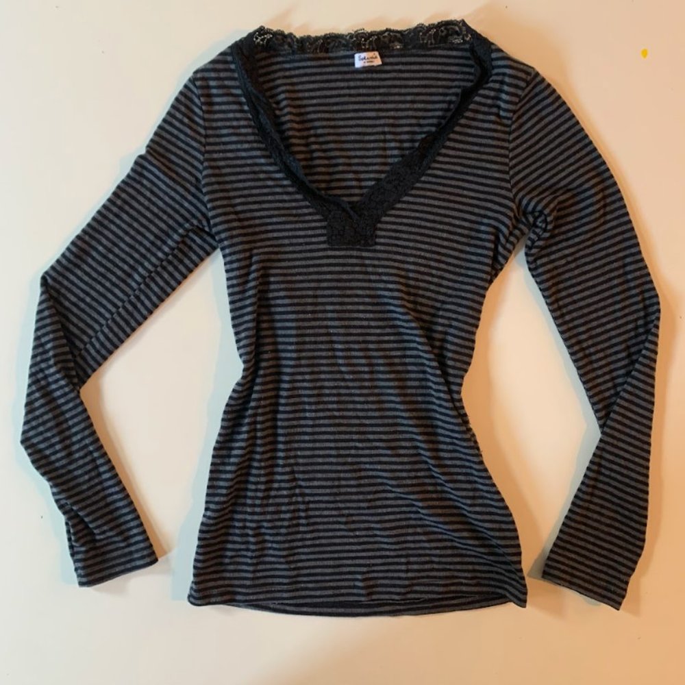 Y2K Striped Long Sleeve with Lace in XS